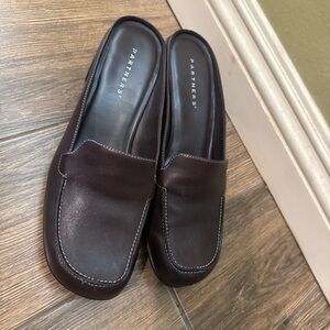 Partners , Women's Brown Leather Block Heels Open Back Shoes  Size 9M